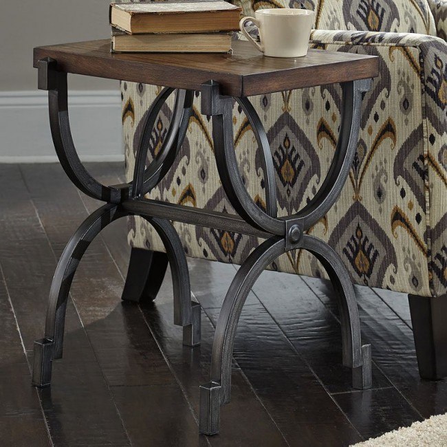 Baybrin Chairside Table Signature Design | Furniture Ca