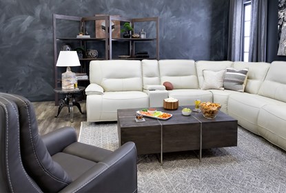 Marcus Oyster 6 Piece Sectional WithPower Headrest And Usb .