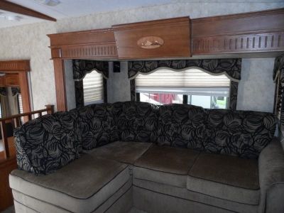 Love this sectional sofa in the camper. | Sectional sofa, Sofa .