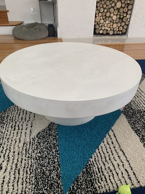 Marble Shroom Coffee Table- CB2 for Sale in Miami, FL - Offer