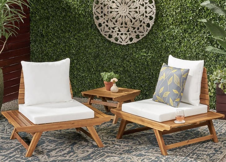 10 Small Balcony Furniture Ideas That Utilize Your Space - PureW
