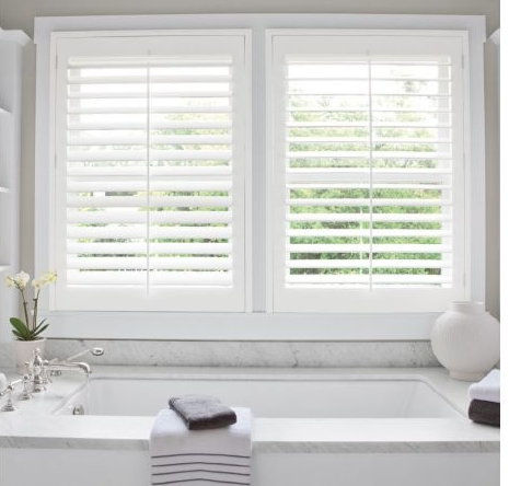 Which Blinds Are Best For Your Bathroom - Royal Cre