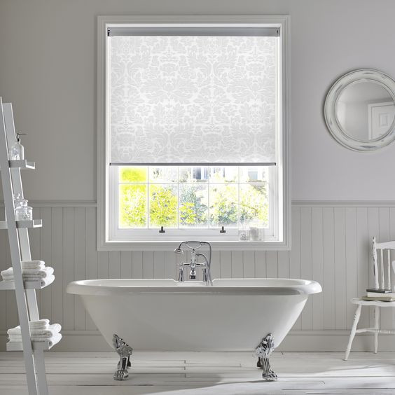 Choosing the Perfect Bathroom Blinds - Blinds By Mart