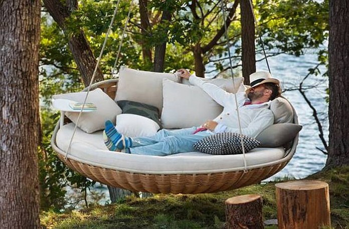Patio Hanging Chairs: 25 Most Comfortable Desig