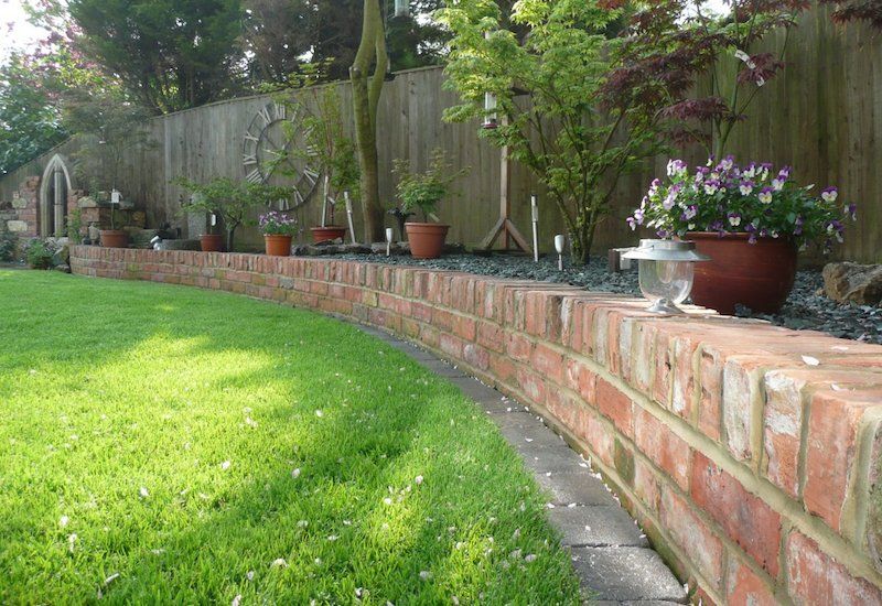 30 Brilliant Garden Edging Ideas You Can Do At Home | Brick garden .