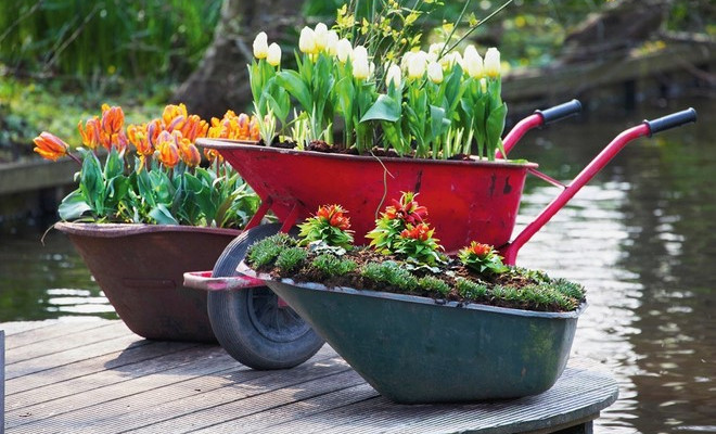 12 ideas for cheap and simple homemade garden decoratio