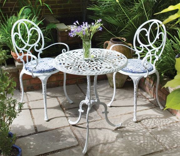 Know More About The Metal Outdoor Furniture – darbylanefurniture .