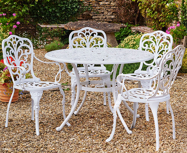 The new idea of recreating Garden tables and chair – Decorifus