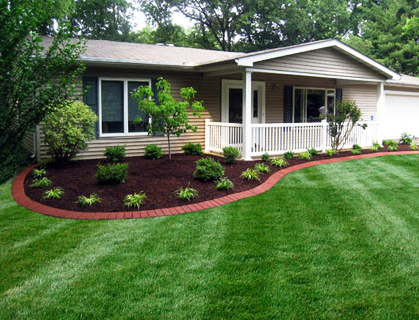 Quick Landscaping and Gardening tips when Staging your Home - Jack .