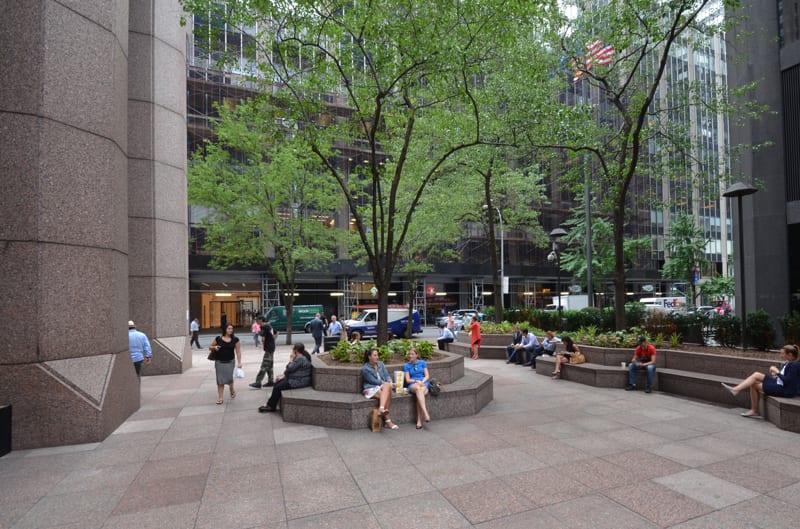 Well Designed Outdoor Spaces Offer Big Dividends to Urban Business