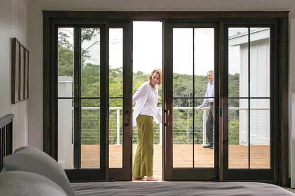 Bifold Patio Doors Define Modern Style – Pella Columb