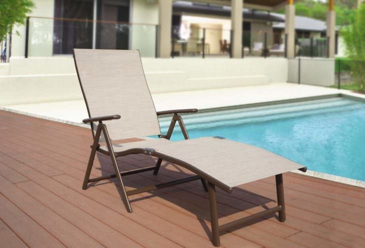 10 Most Comfortable Poolside Lounge Chairs [ 2020 Updated