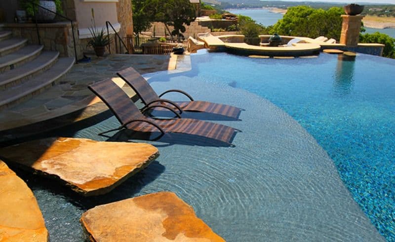 Luxury Pool Chairs for a Summer Lounge Oas