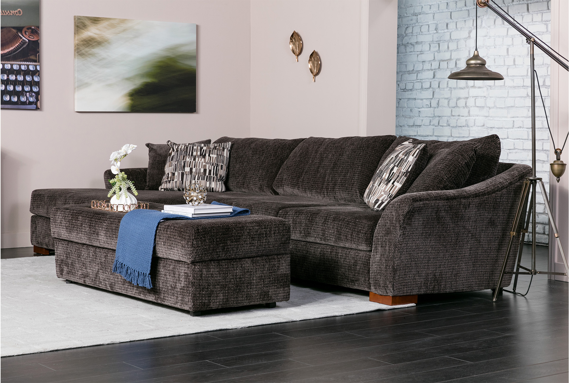 Evan 2 Piece Sectionals With Raf Chaise