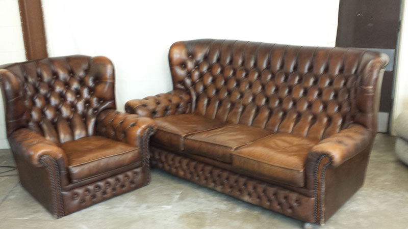 Brown Leather Highback Chesterfield 3-Seat Sofa and Chair | Inside .