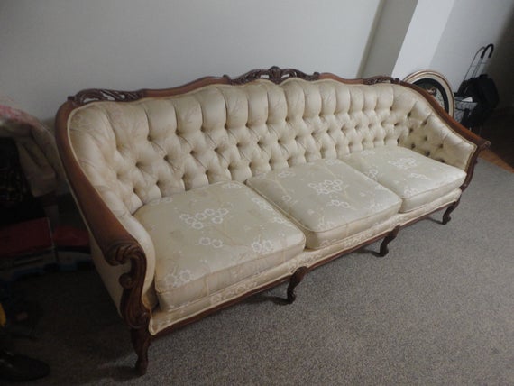 Antique French Style Sofa 88 No shipping | Et
