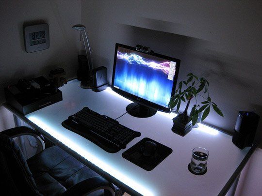 This IKEA Desk Is All About Setting a Mood (Lighting) | Ikea desk .
