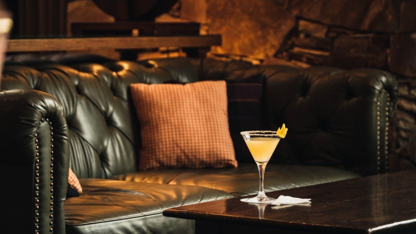 Mallard Lounge's Bee's Knees cocktail | Eat Nor