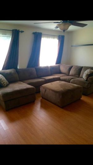 New and Used Sectional couch for Sale in Tallahassee, FL - Offer
