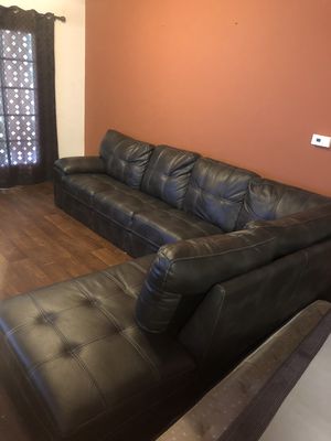 New and Used Sectional couch for Sale in Tallahassee, FL - Offer