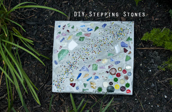 DIY Stepping Stones - Clumsy Craft
