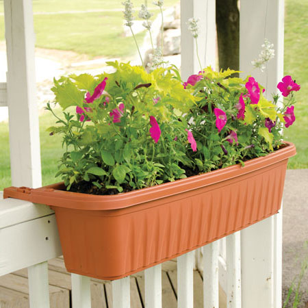 Garden Planters - Container Gardening Supplies at Gardener's Ed