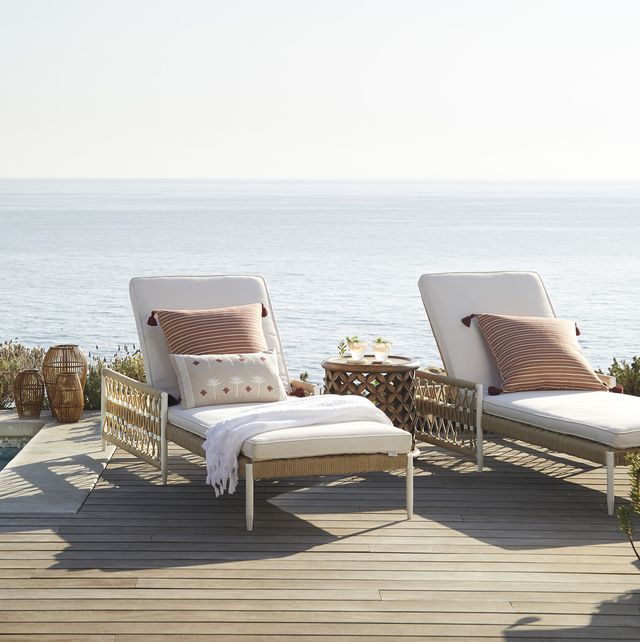 11 Best Pool Lounge Chairs in 2020 - Outdoor Chaise Lounges for Poo