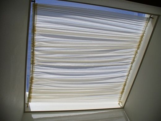 How to Make a Skylight Shade | Diy skylight, Skylight shade .