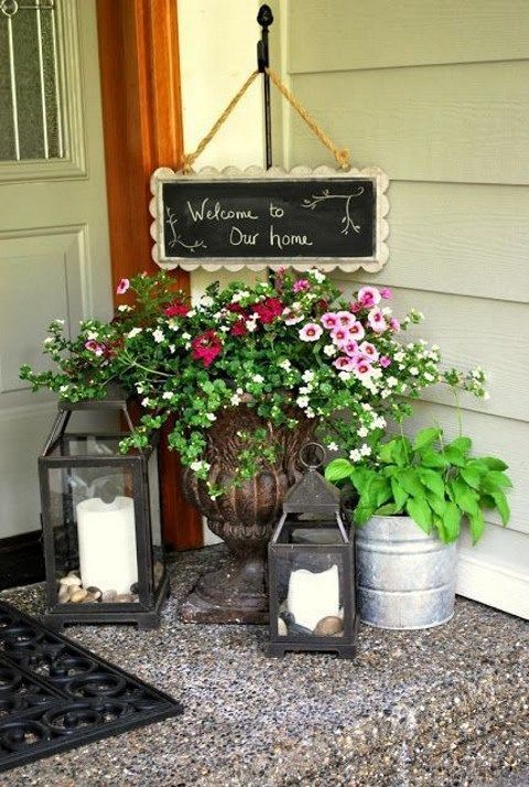 24 Cute Small Porch Decor Ideas To Try | Front porch decorating .