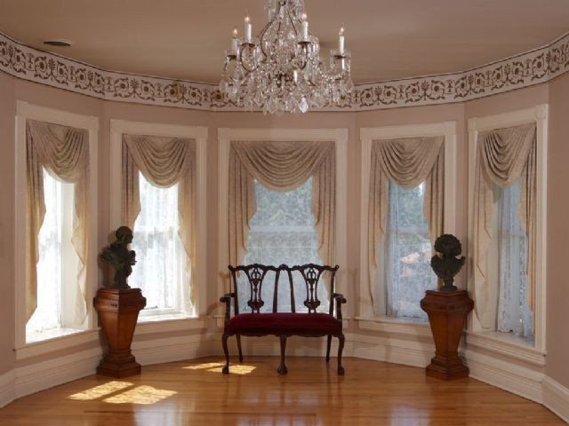 How to Decorate With Different Window Valance Styl
