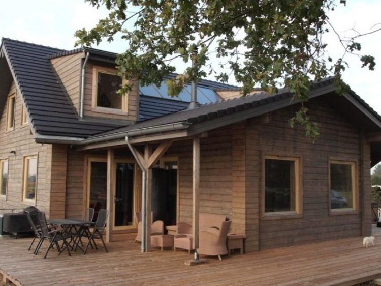 20 Incredibly Beautiful Wooden House Desig