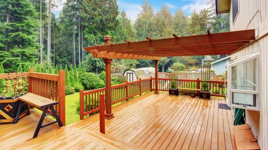 5 Tips for Maintaining a Wooden Deck | City Lifesty