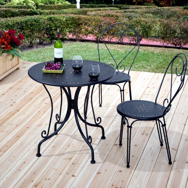 21 wrought iron garden furniture – Highlights the graceful air .